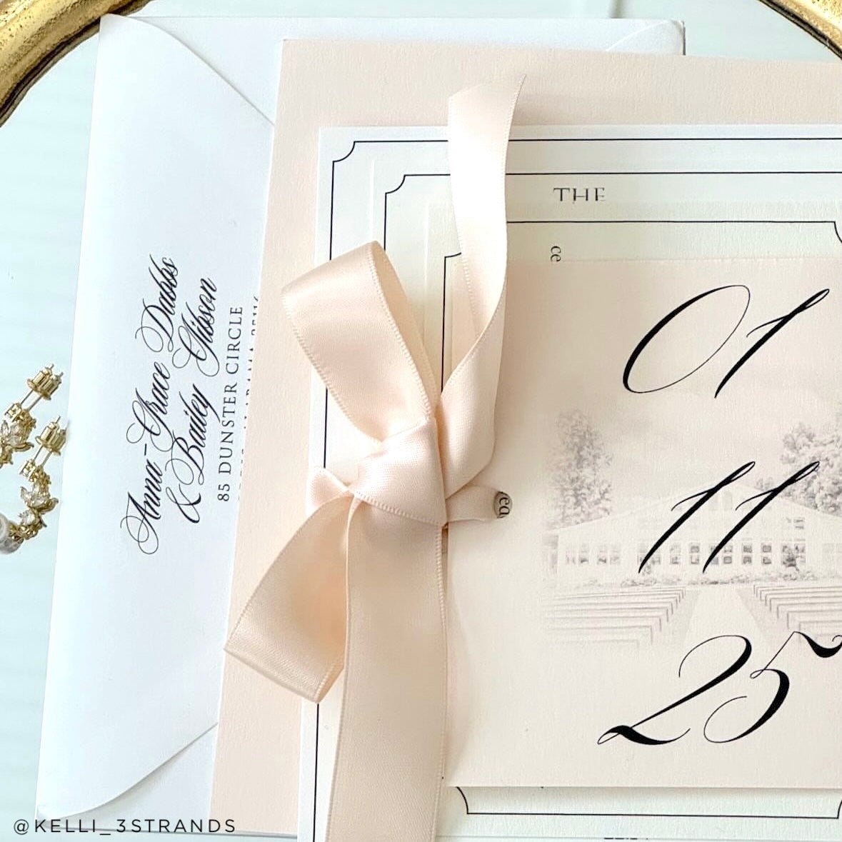 Wedding invitation in Vellum White and Bright White by @kelli_3strands
