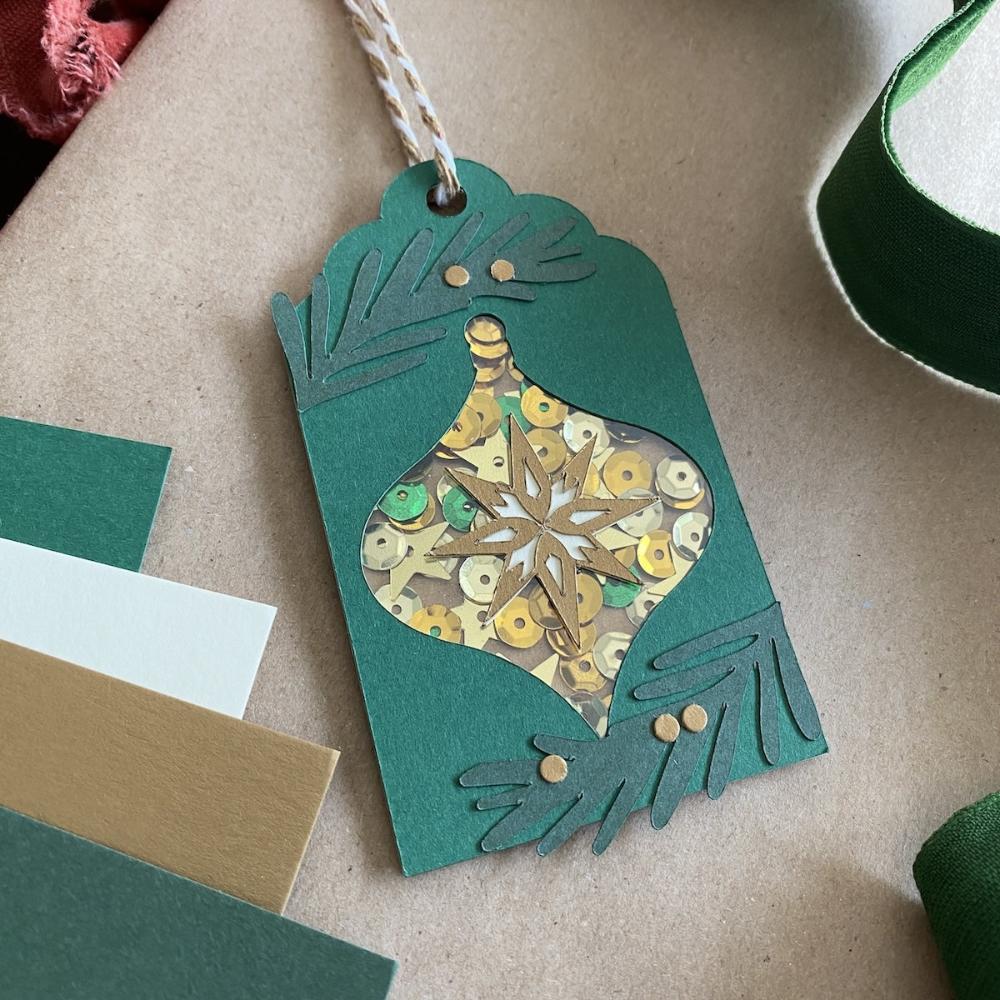 Christmas tag using Antique Gold, Moss, and Evergreen cardstock papers