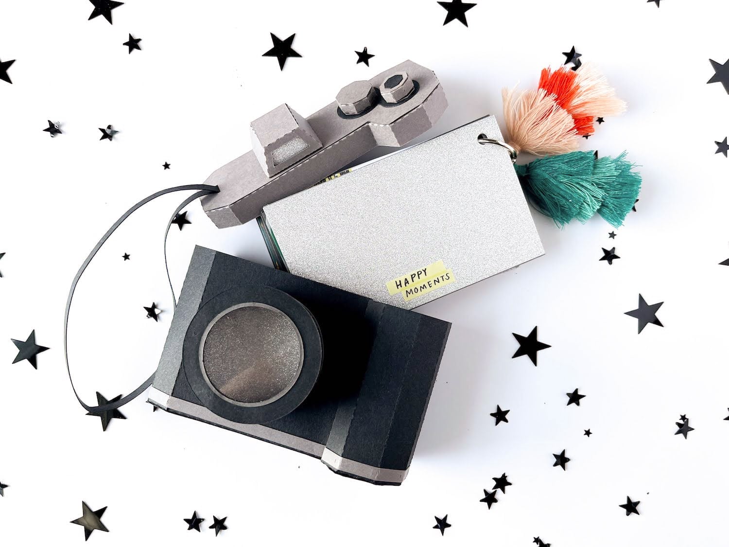 3D Camera with Mini Scrapbook Album – Cardstock Warehouse