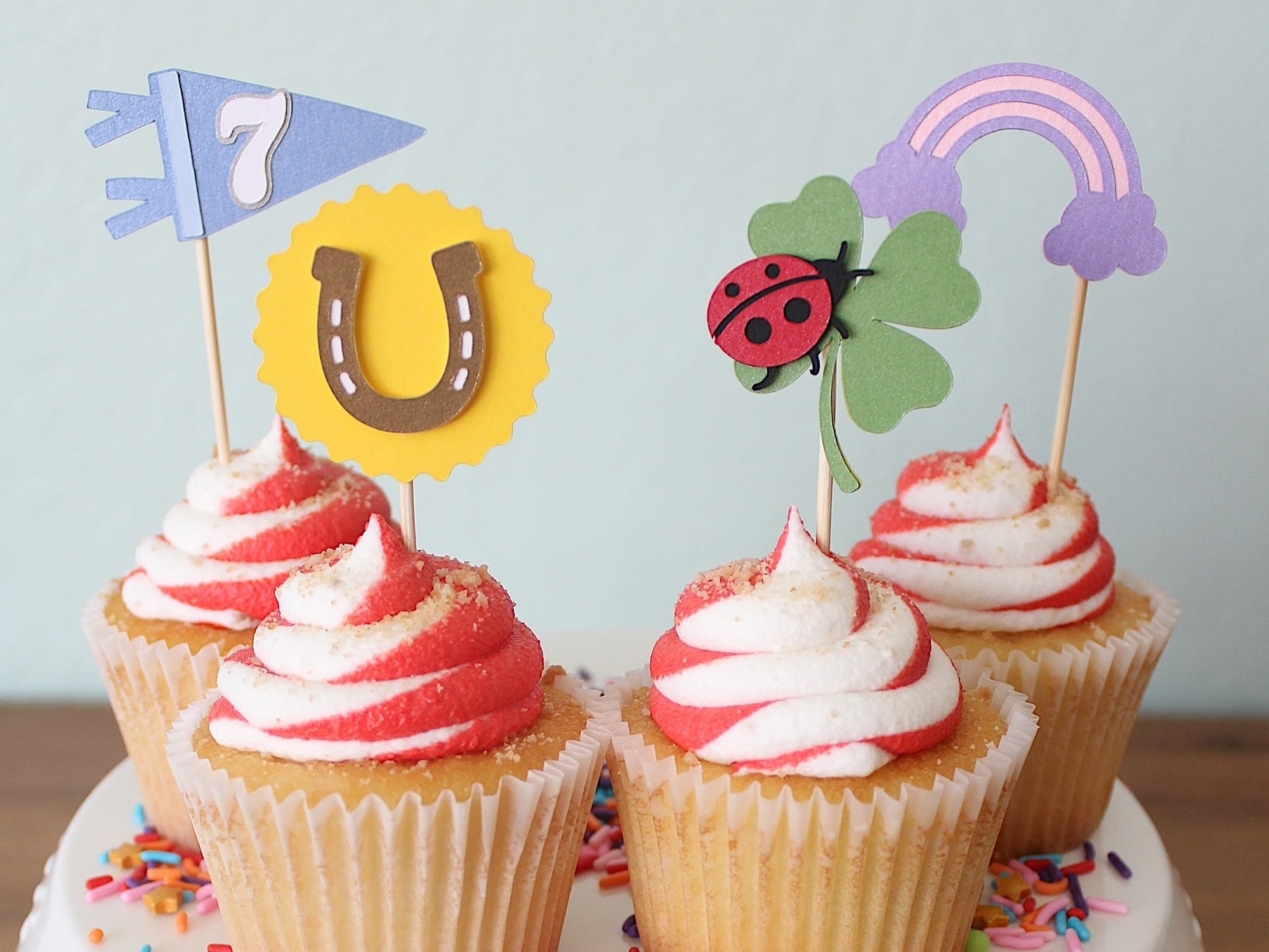 Lucky Stardream Paper Cupcake Toppers
