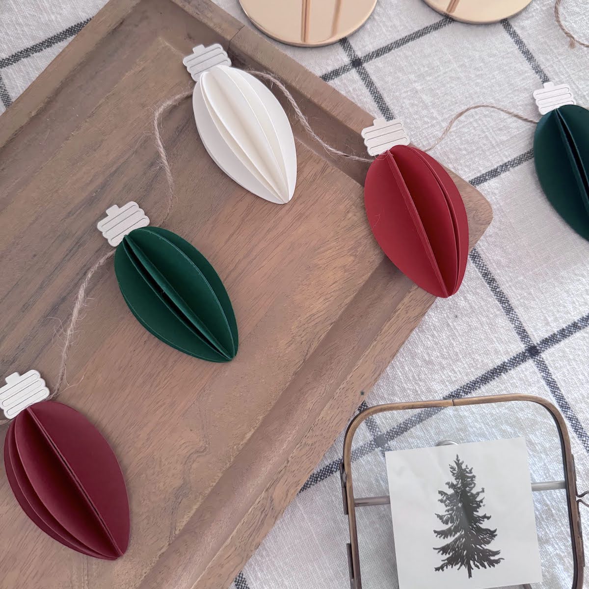 3d christmas lights garland